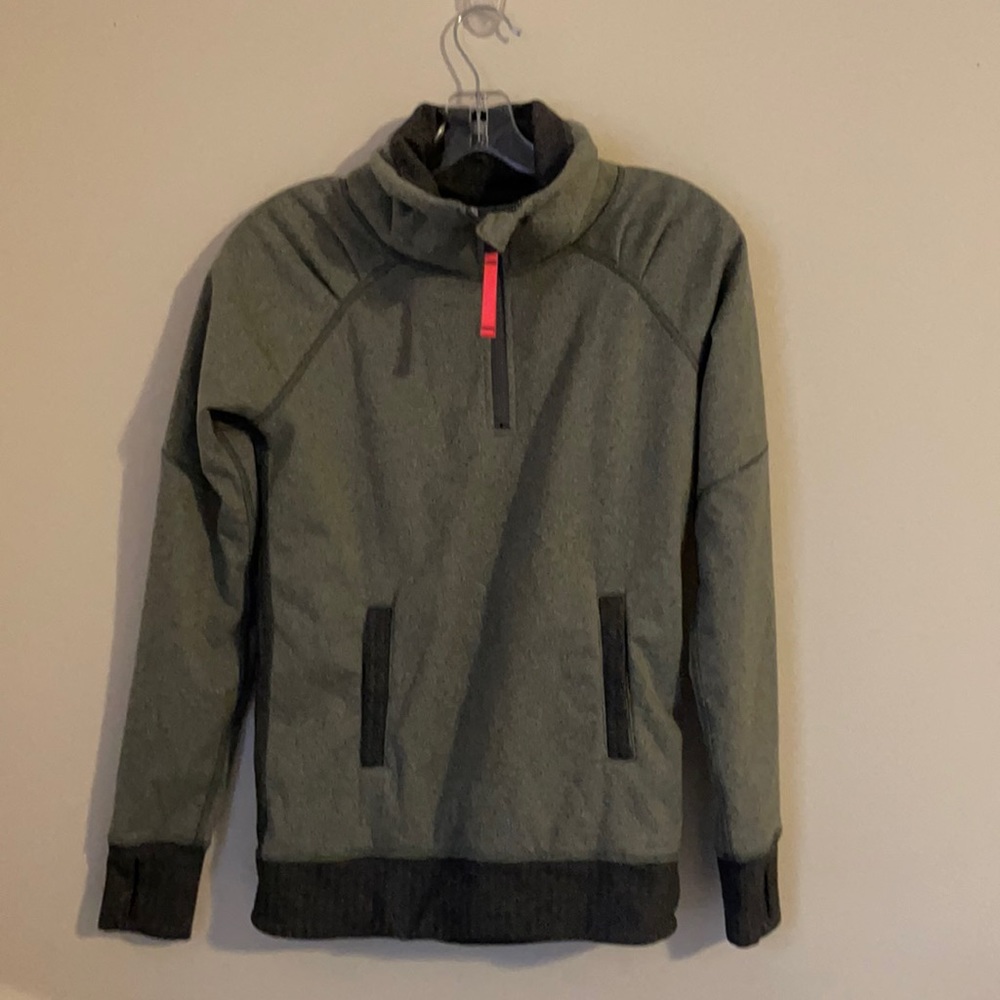 Girls Ivivva Gray Fleece Lined Pullover Sz 12